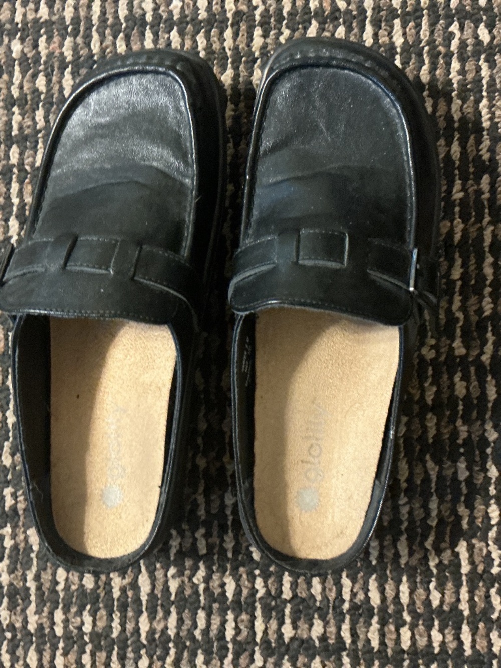 Glolily mules, size 9M, color black
